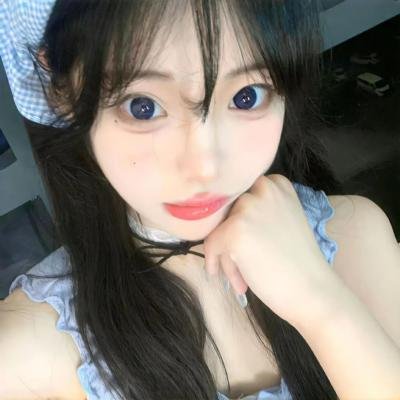 小资女孩向前冲